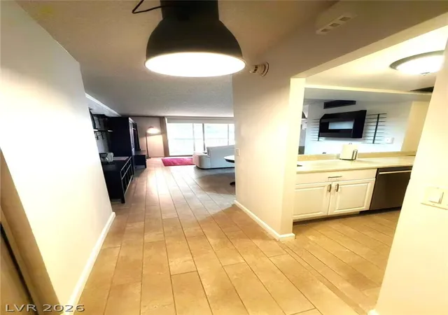 205-e-harmon-ave-219-las-vegas-nv-89169/hzid_106fc2ff