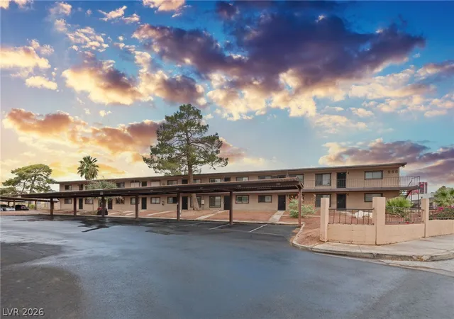 555-s-royal-crest-cir-9-las-vegas-nv-89169/hzid_7f2e3c90