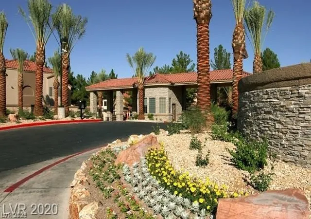 2200-s-fort-apache-rd-2062-las-vegas-nv-89117/hzid_6de817c1