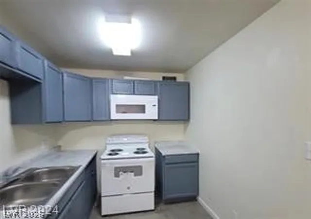 304-orland-st-39-las-vegas-nv-89107/hzid_0517495d