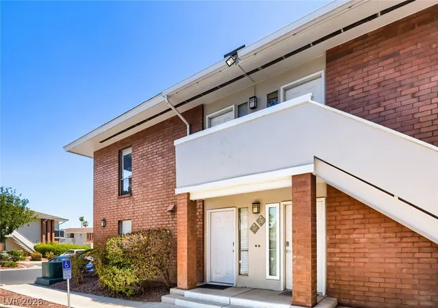 2843-geary-pl-3108-las-vegas-nv-89109/hzid_1edcf1aa