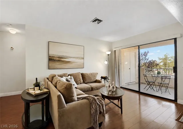 4893-s-torrey-pines-dr-203-las-vegas-nv-89103/hzid_a92dc4bc