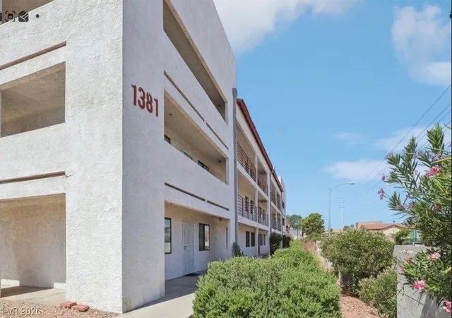 1381-e-university-ave-310-las-vegas-nv-89119/hzid_86141fad