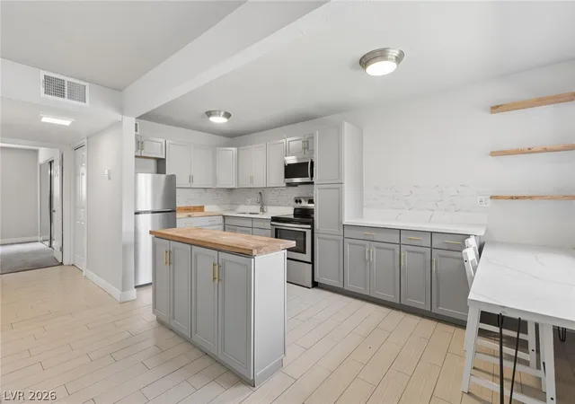 304-orland-st-38-las-vegas-nv-89107/hzid_61df85e7