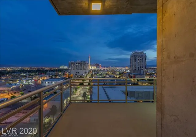 353-e-bonneville-ave-1104-las-vegas-nv-89101/hzid_a028f862
