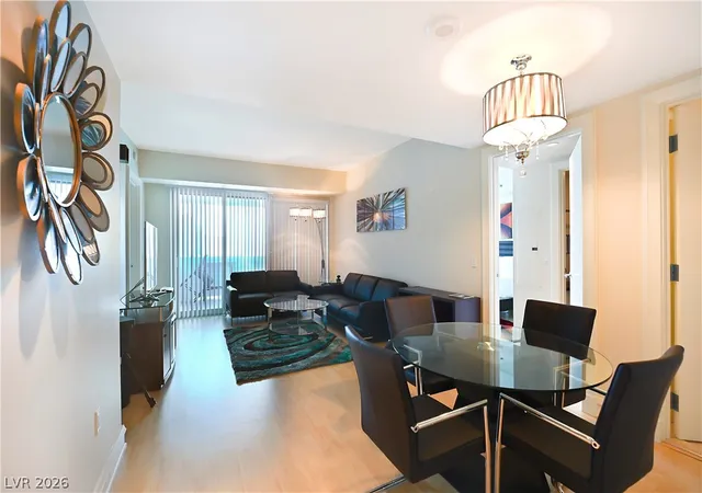 2700-s-las-vegas-blvd-2107-las-vegas-nv-89109/hzid_8d0dcf19