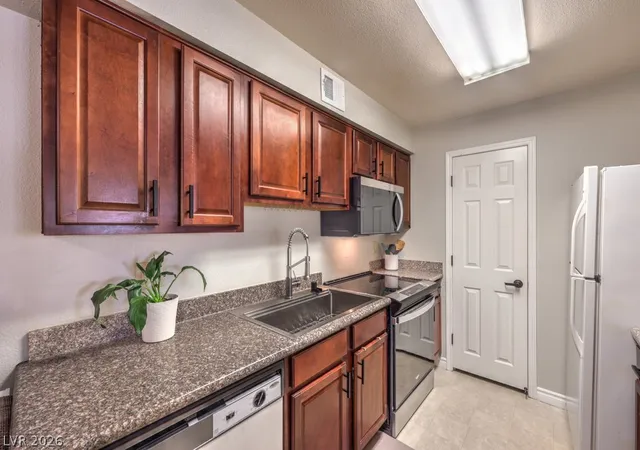 2451-n-rainbow-blvd-2007-las-vegas-nv-89108/hzid_7cbca72e