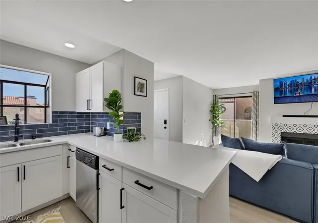2984-juniper-hills-blvd-204-las-vegas-nv-89142/hzid_9c8a6cbb