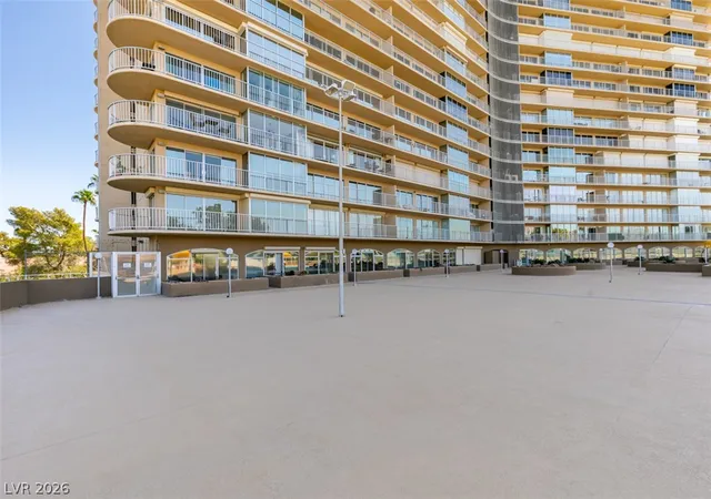 3111-bel-air-dr-206-las-vegas-nv-89109/hzid_d85b27fc