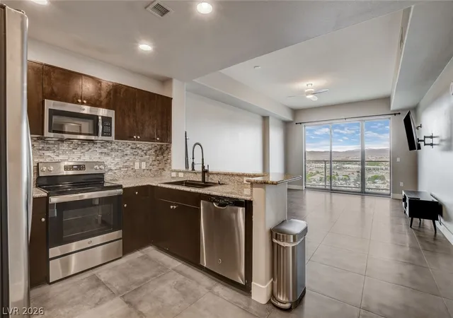 8255-las-vegas-blvd-1504-las-vegas-nv-89123/hzid_0d943fd6