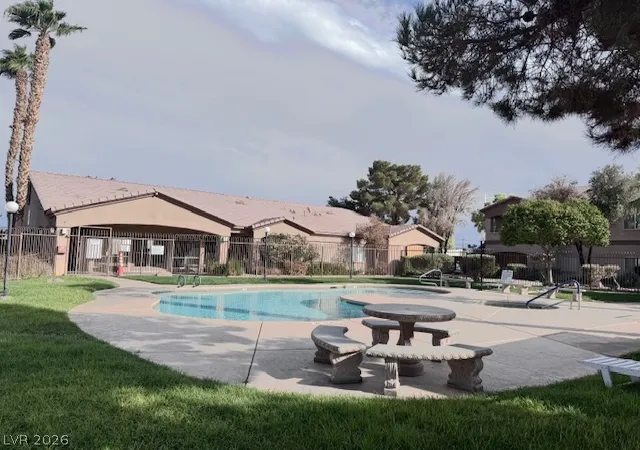5751-e-hacienda-ave-243-las-vegas-nv-89122/hzid_7551f189