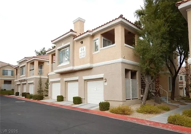 251-s-green-valley-pkwy-4414-henderson-nv-89012/hzid_ff808226