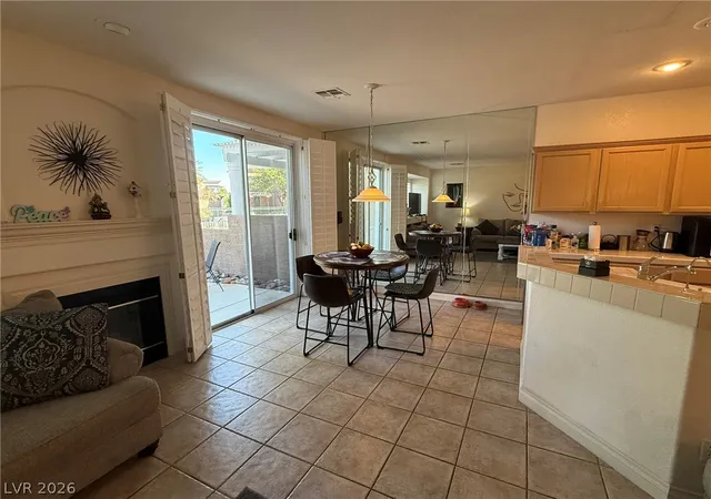 9420-san-laguna-ct-105-las-vegas-nv-89134/hzid_b1651f4d