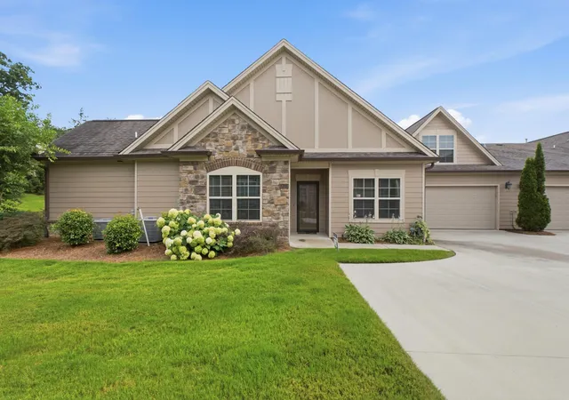 1746-sedgefield-dr-ooltewah-tn-37363/hzid_2f6eec0a