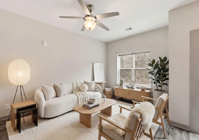 782-riverfront-pkwy-307-chattanooga-tn-37402/hzid_c76b6d2e