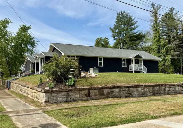 602-elm-ave-1-2-3-4-south-pittsburg-tn-37380/hzid_c76a29e5