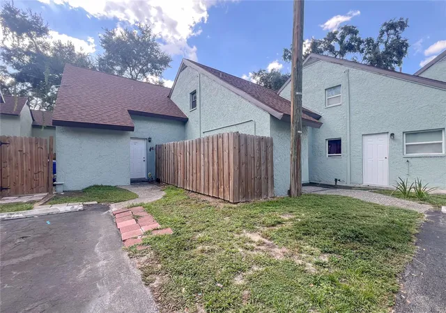 12414-n-58th-street-63-tampa-fl-33617/hzid_fd0bc637
