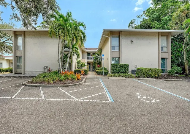 2121-wood-st-a103-sarasota-fl-34237/hzid_9ad46f64