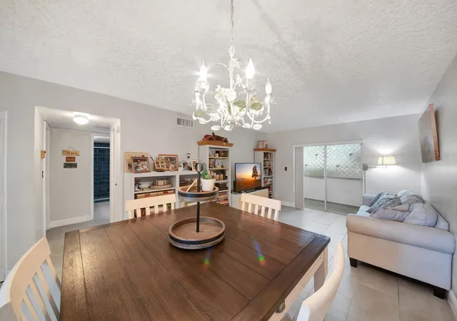 2812-s-garden-dr-109-lake-worth-fl-33461/hzid_423c0a04