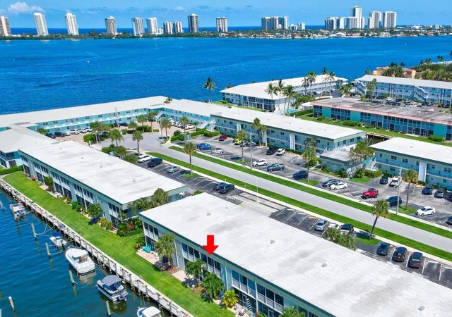121-wettaw-ln-211-north-palm-beach-fl-33408/hzid_20f86158