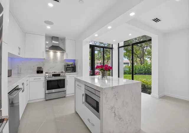 7847-lakeside-blvd-1014-boca-raton-fl-33434/hzid_160fed16