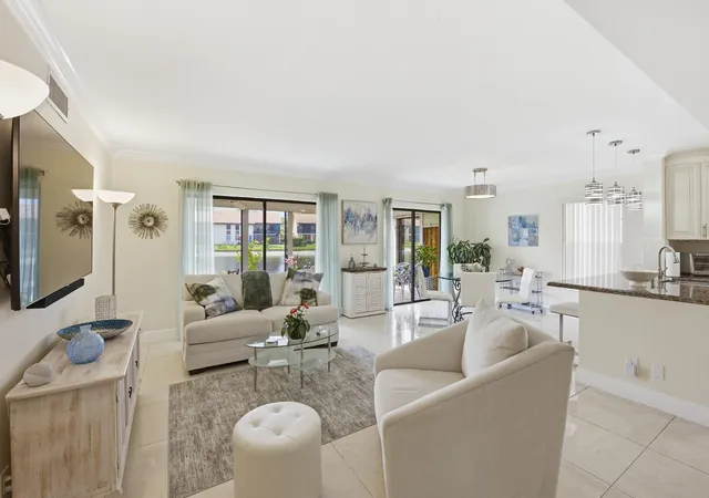 10223-n-cir-lake-dr-102-boynton-beach-fl-33437/hzid_853d9ed4