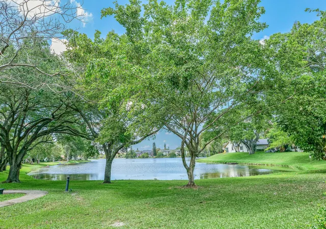 3425-lime-hl-rd-169-lauderhill-fl-33319/hzid_c67304ba