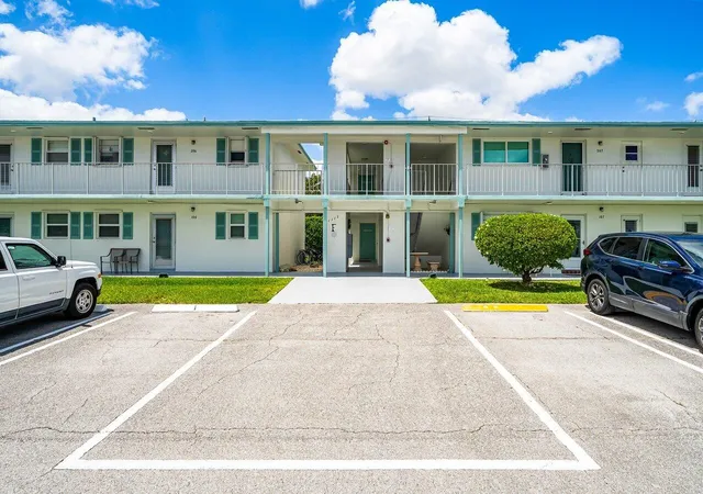 1117-lake-ter-207-boynton-beach-fl-33426/hzid_09c41534