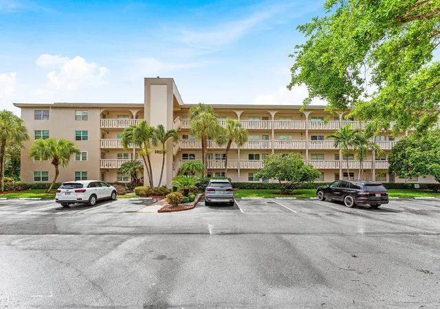 3301-aruba-way-c1-coconut-creek-fl-33066/hzid_25fae4c6