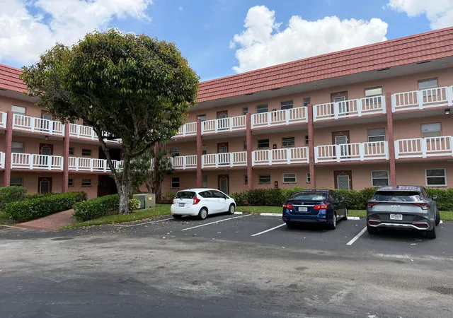 9441-sunrise-lakes-blvd-308-sunrise-fl-33322/hzid_a6c7da94