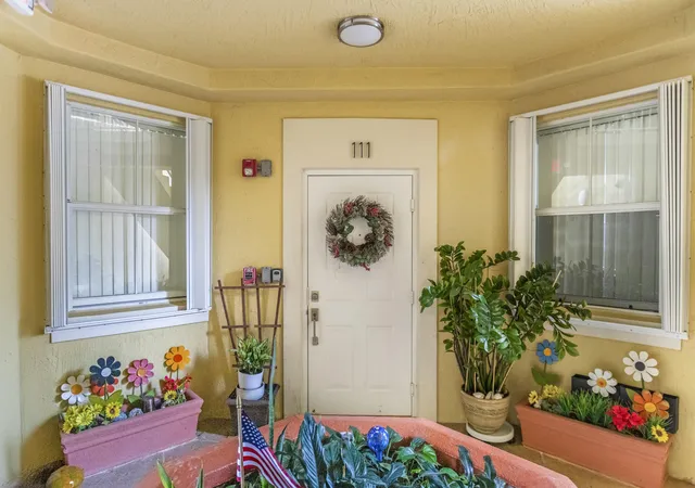 8912-w-flagler-st-111-miami-fl-33174/hzid_b27b0357