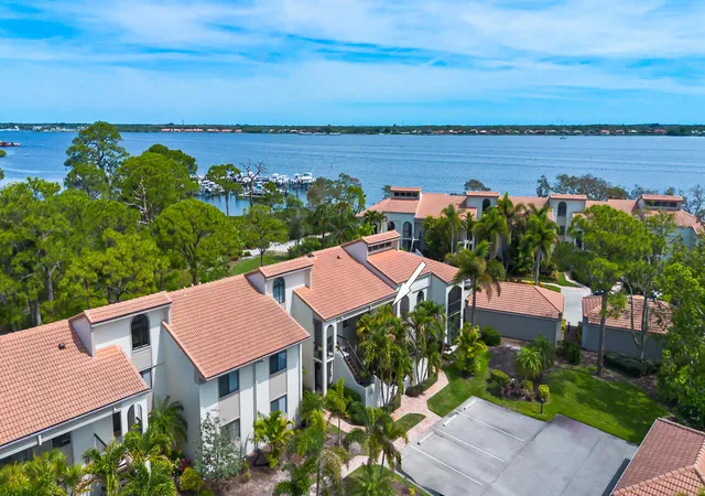2516-nw-seagrass-dr-8b-palm-city-fl-34990/hzid_f7b35595