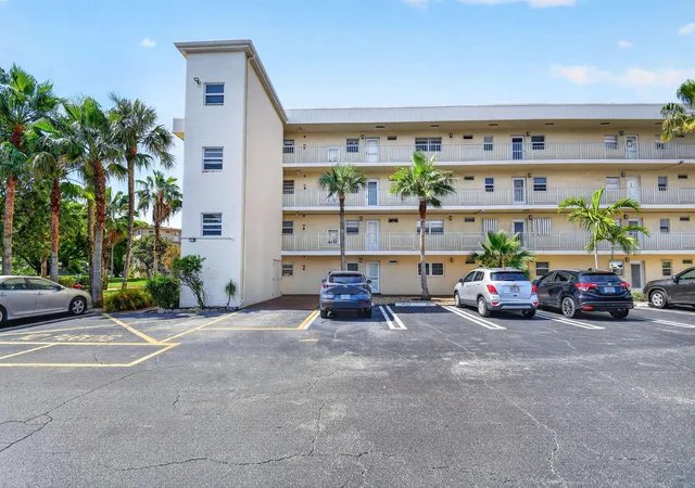 2515-ne-1st-court-4020-boynton-beach-fl-33435/hzid_56360615