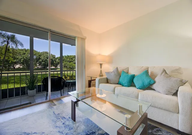 4502-martinique-way-e1-coconut-creek-fl-33066/hzid_def49b40