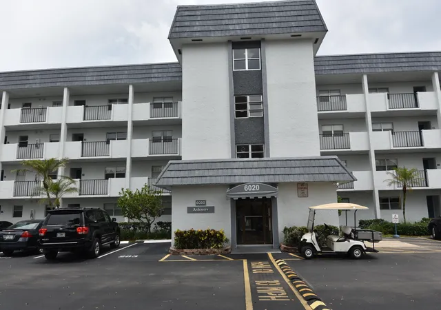 6020-nw-44th-street-304-lauderhill-fl-33319/hzid_88a00b75