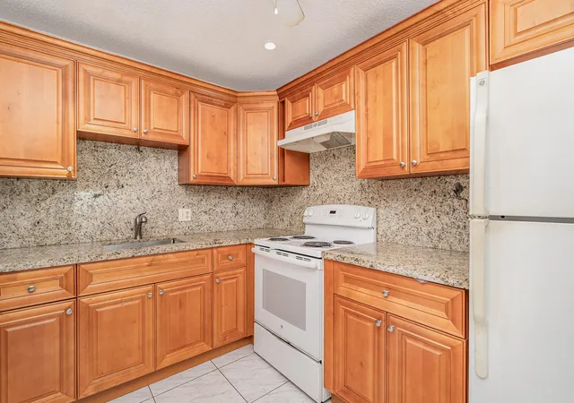 1330-nw-43rd-avenue-202-lauderhill-fl-33313/hzid_7af89387