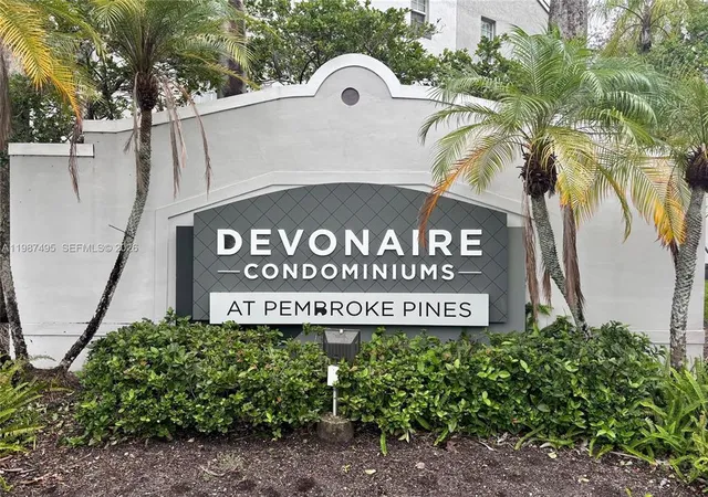 520-sw-111th-ave-301-pembroke-pines-fl-33025/hzid_f286b72c