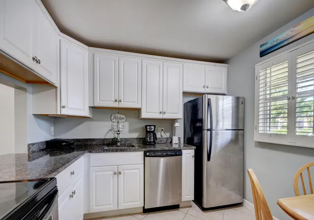 2700-fiore-way-106-delray-beach-fl-33445/hzid_011394e2
