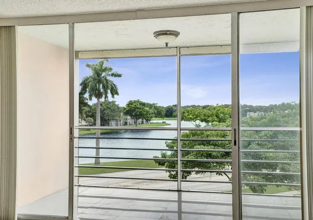 9480-tangerine-pl-402-davie-fl-33324/hzid_fead0bd4