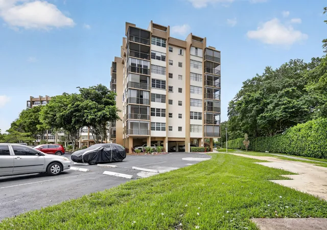 1400-saint-charles-pl-313-pembroke-pines-fl-33026/hzid_2ba5b219