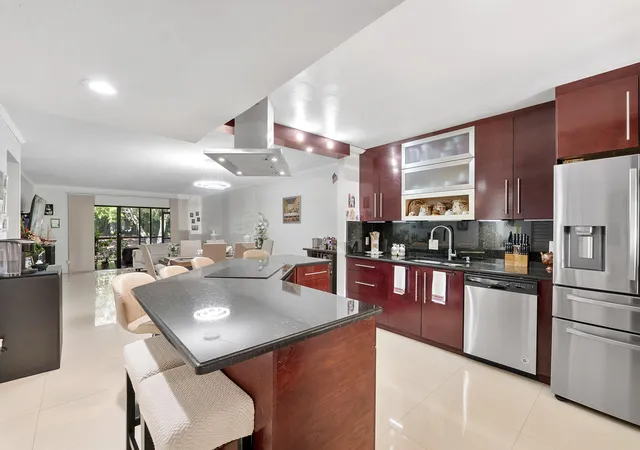 435-lakeview-dr-104-weston-fl-33326/hzid_efdc8105