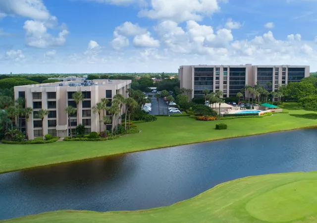 20080-boca-w-dr-448-boca-raton-fl-33434/hzid_d56e0a27