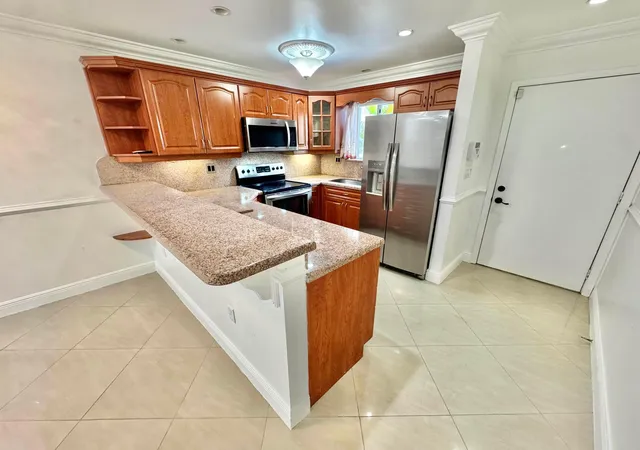 6074-forest-hl-blvd-107-west-palm-beach-fl-33415/hzid_2f6fb2cd