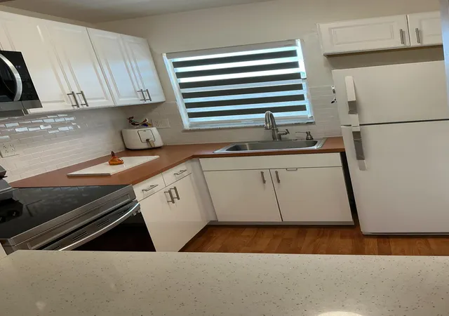 2720-n-pine-is-rd-305-sunrise-fl-33322/hzid_28c04023