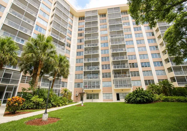 10777-w-sample-rd-716-coral-springs-fl-33065/hzid_d5598d33