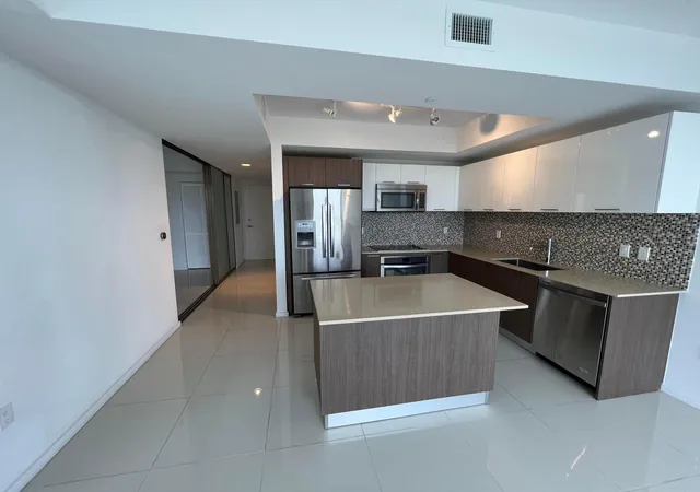 5300-paseo-blvd-708-miami-springs-fl-33166/hzid_41b3f201