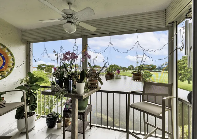 9500-n-hollybrook-lake-dr-301-pembroke-pines-fl-33025/hzid_25044913