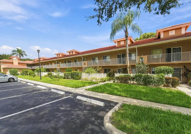 5876-regal-glen-dr-201-boynton-beach-fl-33437/hzid_41be366c