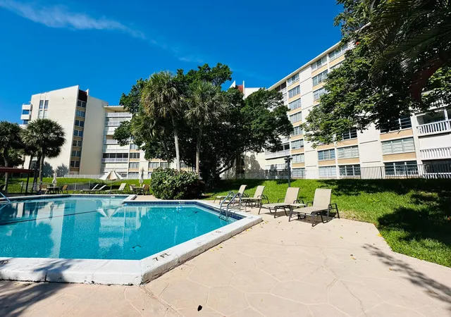 6902-environ-blvd-1c-lauderhill-fl-33319/hzid_7e2b5fbb