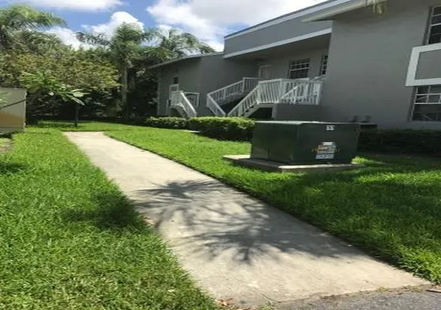 450-ne-210th-circle-ter-104-6c-miami-fl-33179/hzid_c74001af